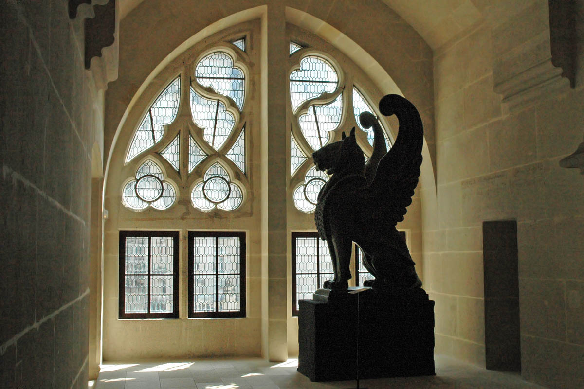 Statues_ANI_4   